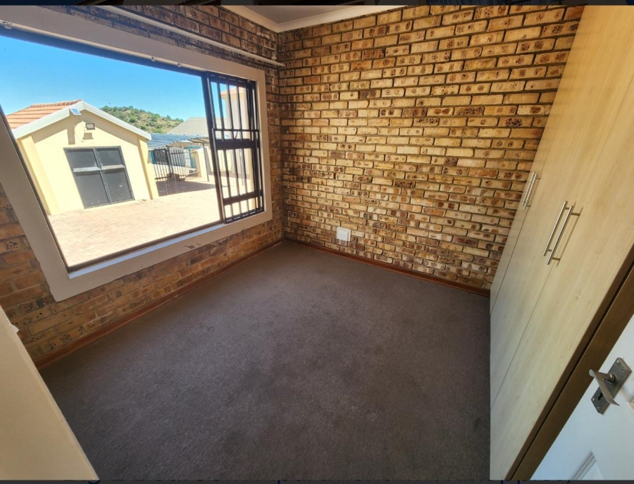 2 Bedroom Property for Sale in Wilkoppies North West